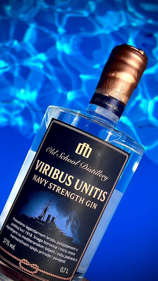Poklon koji ima priču: personalizirani gin iz Old School destilerije